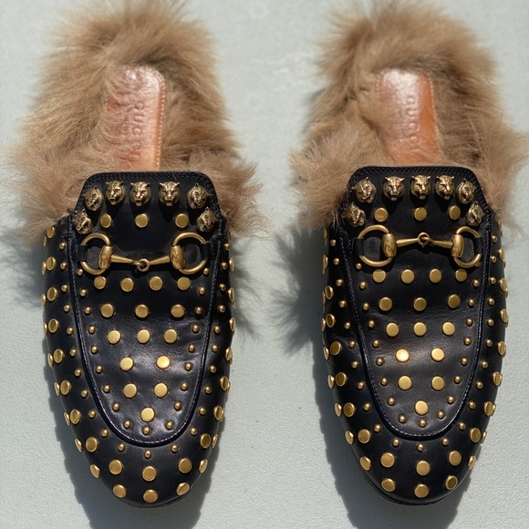 gucci fluffy sliders